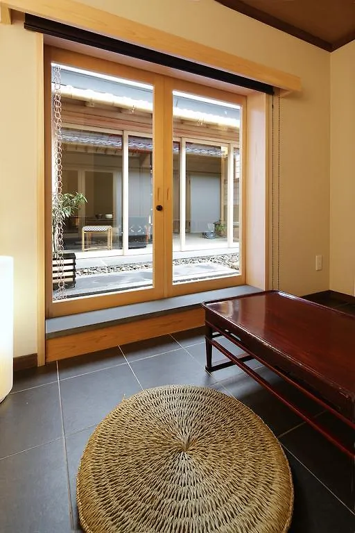 Kyomachiya Ryokan Sakura Urushitei Kyoto 3*,  Japan