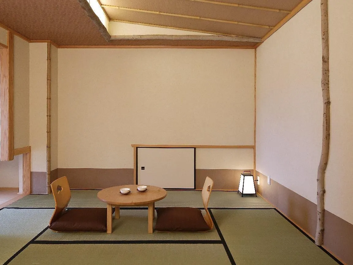 Kyomachiya Ryokan Sakura Urushitei Kyoto Japan