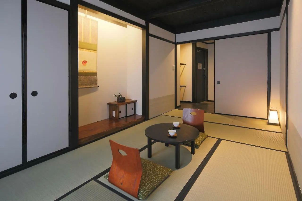 ***  Kyomachiya Ryokan Sakura Urushitei Kyoto Japan